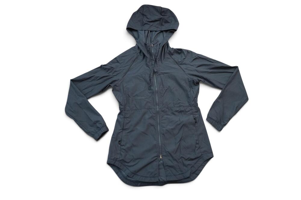Sugoi Lightweight Hooded Packable Jacket Women's Medium Gray Semi Fit Running